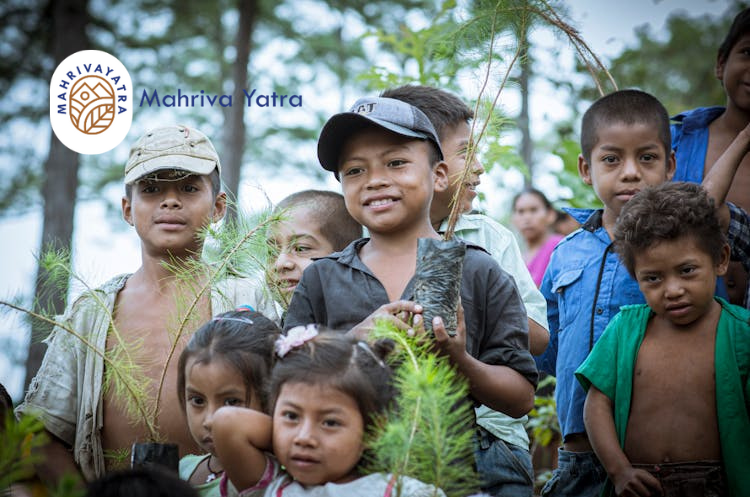 Peran masyarakat lokal dalam upaya restorasi hutan di Indonesia
